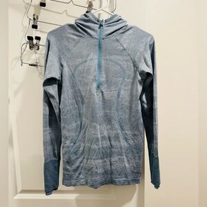 Lululemon Swift Stride light blue- size 8